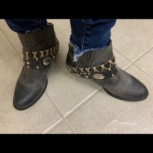Circle G Black Western Booties